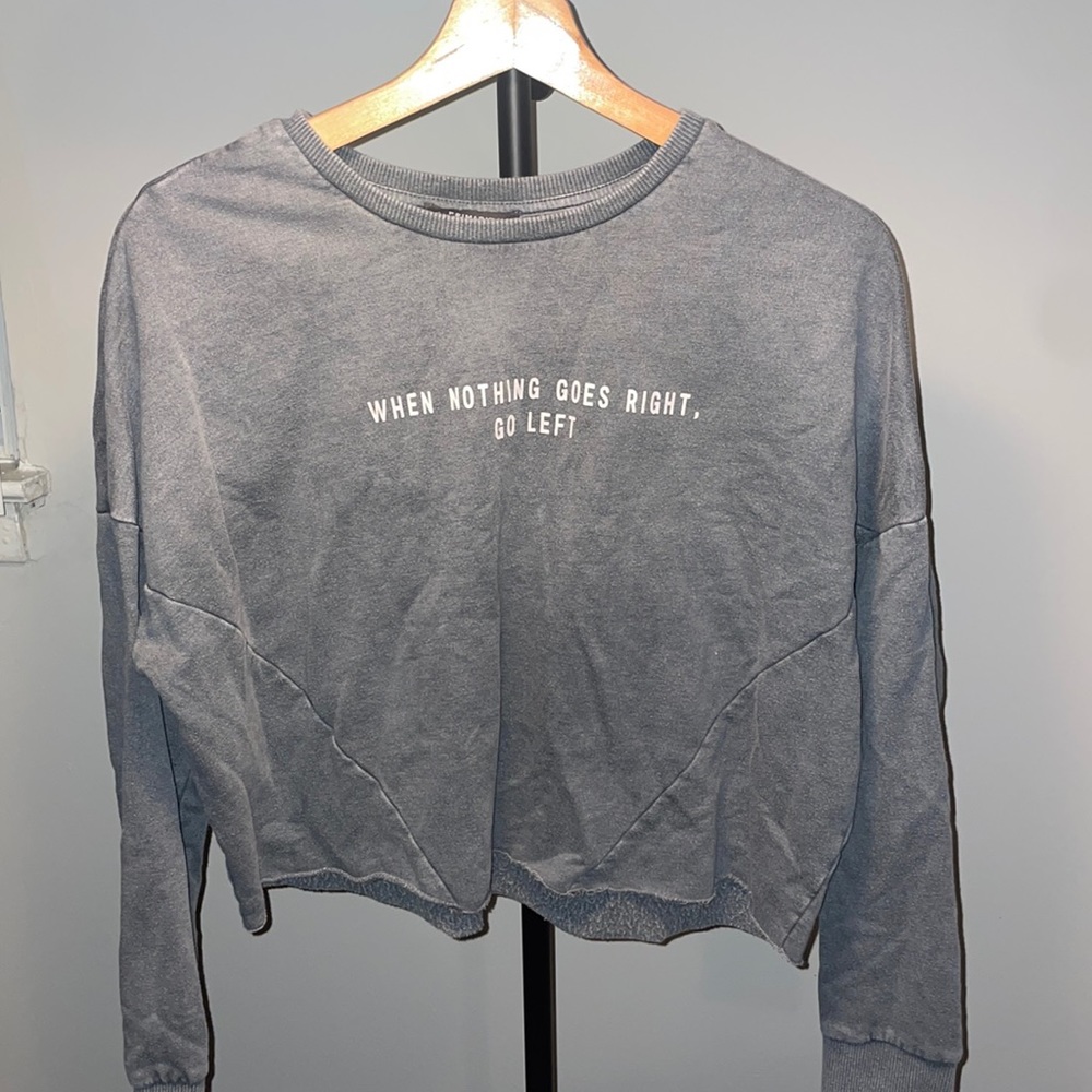 Graphic Crop Crewneck